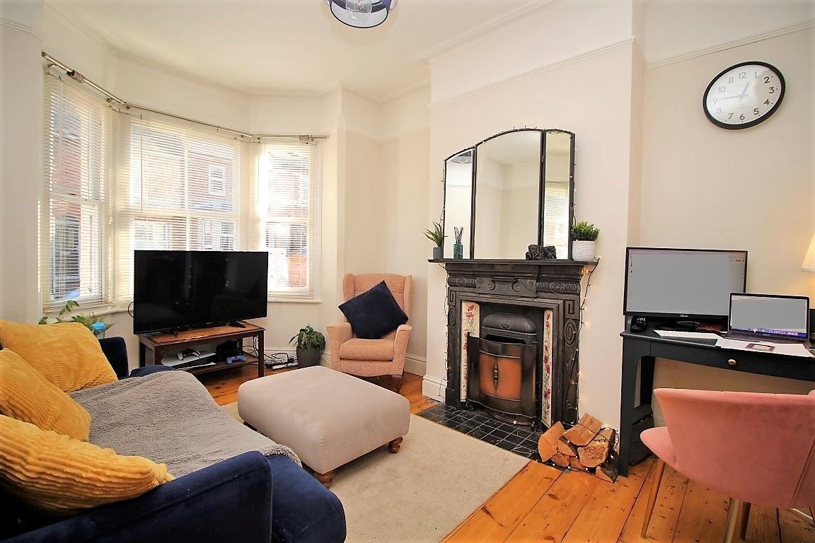 3 bed property in Beecham Road, Reading